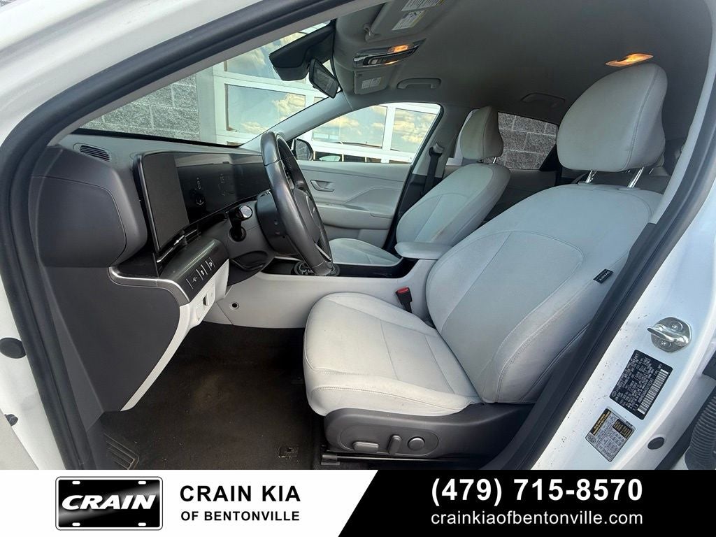 2025 Hyundai KONA SEL - CLEAN CARFAX / ONE OWNER