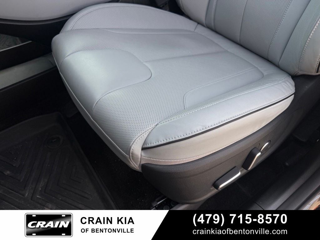 2024 Hyundai PALISADE SEL - AWD / CLEAN CARFAX