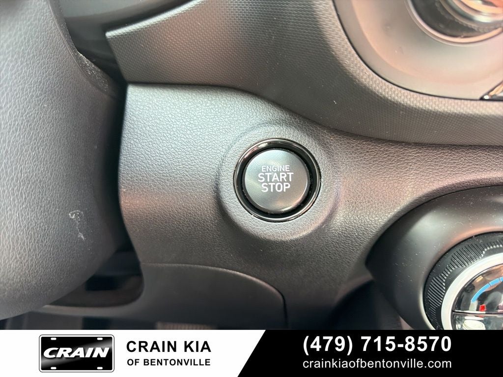 2024 Hyundai VENUE Limited - CLEAN CARFAX / ONE OWNER