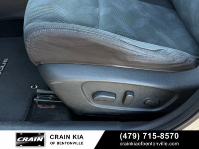 2016 Nissan Rogue SV - AWD / CLEAN CARFAX