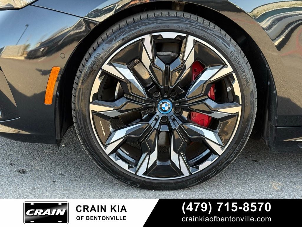 2024 BMW i5 M60 - AWD / PANORAMIC SUNROOF / CLEAN CARFAX