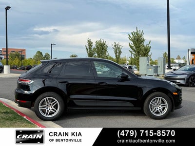2021 Porsche Macan Base - AWD / PANORAMIC SUNROOF / CLEAN CARFAX