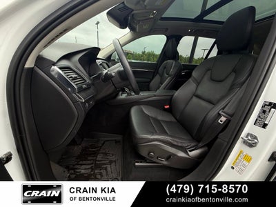 2020 Volvo XC90 T6 Momentum - AWD / PANORAMIC SUNROOF