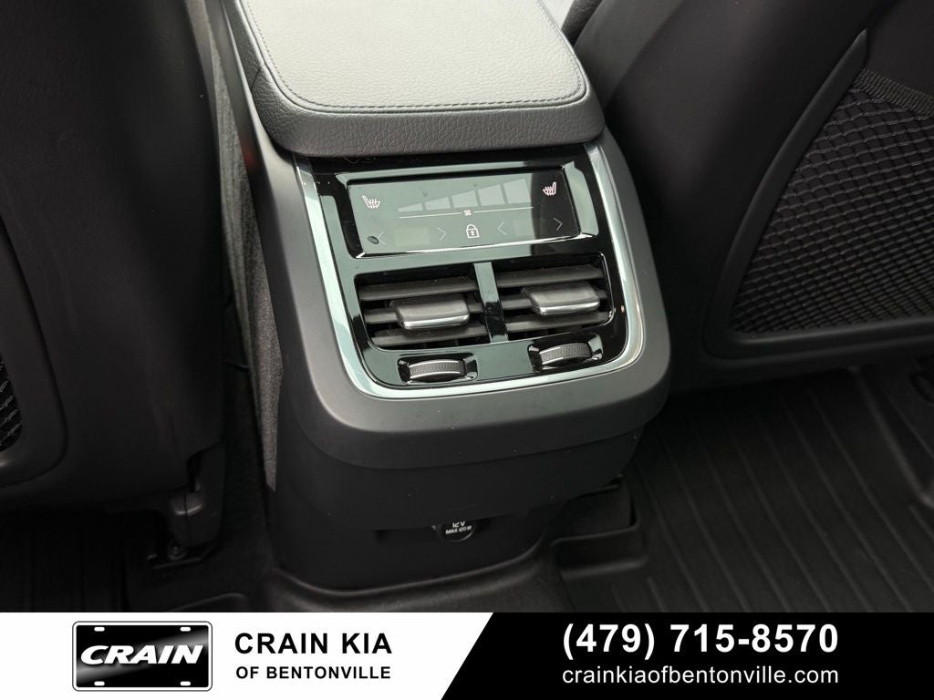 2020 Volvo XC90 T6 Momentum - AWD / PANORAMIC SUNROOF