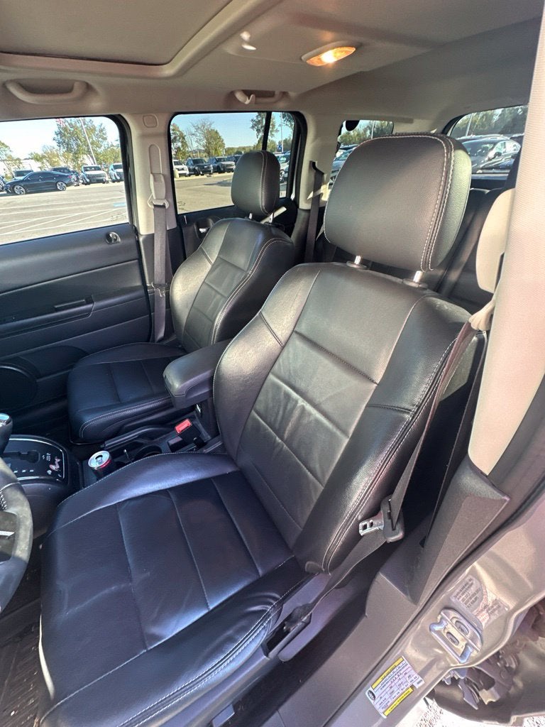 2017 Jeep Patriot Latitude CLEAN CARFAX / HEATED SEATS / BACK UP CAM