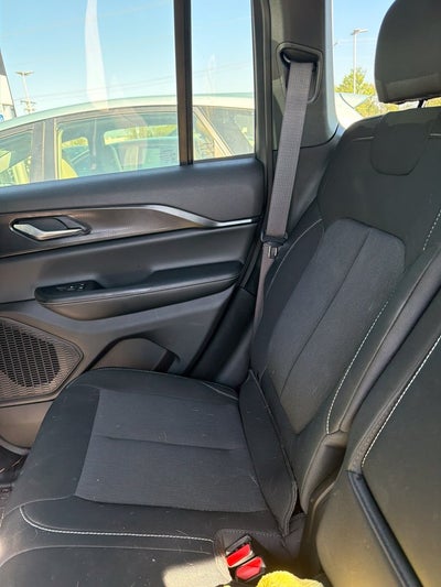 2026 Jeep Grand Cherokee Laredo 4X4