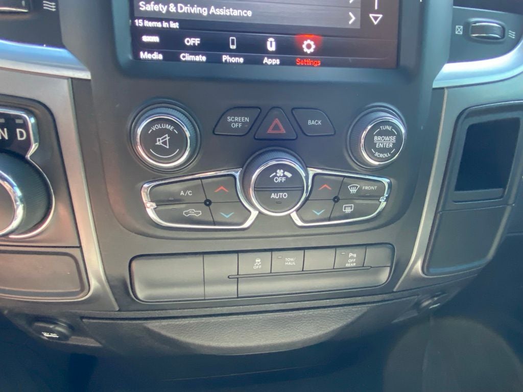 2021 RAM 1500 Classic Warlock REMOTE START / BACK UP CAM