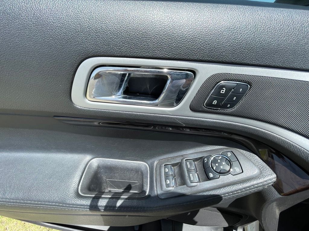 2015 Ford Explorer Limited MOONROOF / LUX SEAT / HEATED SEATSS PACK /
