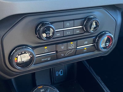 2023 Ford Bronco Base 4X4 / CLEAN CARFAX