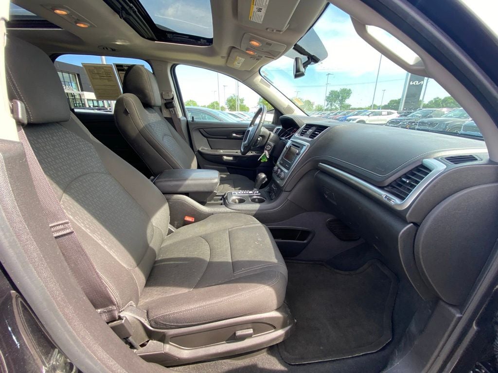 2015 GMC Acadia SLE-2 LOW PAYMENTS