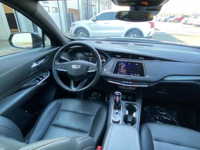 2023 Cadillac XT4 Sport ONE OWNER / HEATED SEATS / SUNROOF
