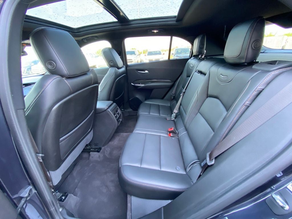 2023 Cadillac XT4 Sport ONE OWNER / HEATED SEATS / SUNROOF