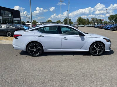 2025 Nissan Altima 2.5 SR