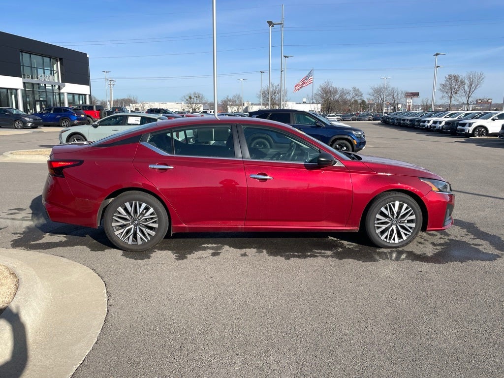 2024 Nissan Altima 2.5 SV ONE OWNER