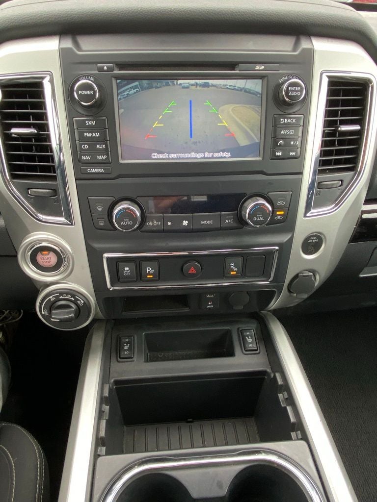 2018 Nissan Titan SV 4X4 / NAV / HEATED SEATS
