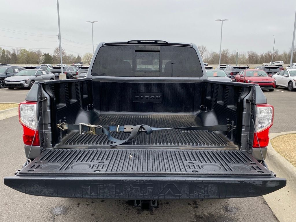 2018 Nissan Titan SV 4X4 / NAV / HEATED SEATS