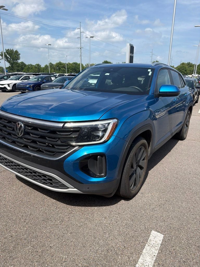 2024 Volkswagen Atlas Cross Sport 2.0T SE w/Technology