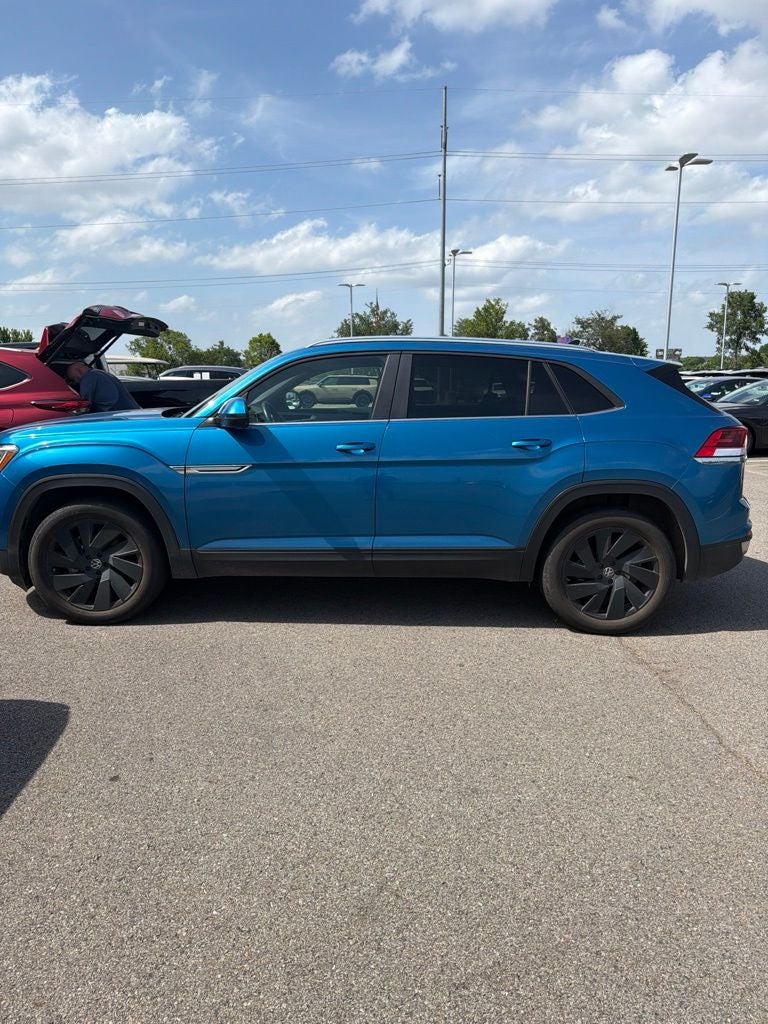 2024 Volkswagen Atlas Cross Sport 2.0T SE w/Technology