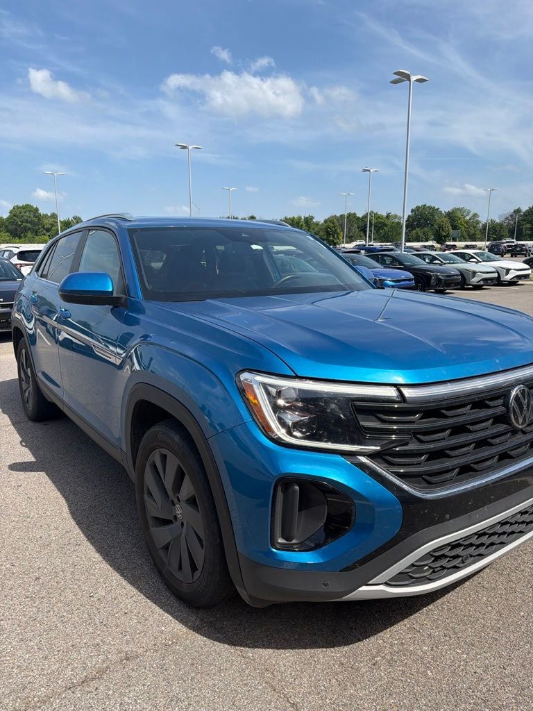 2024 Volkswagen Atlas Cross Sport 2.0T SE w/Technology