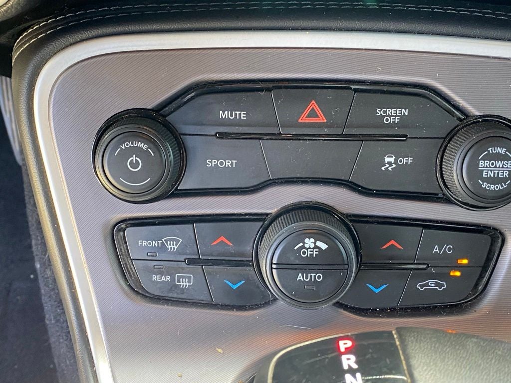 2021 Dodge Challenger SXT ONE OWNER / CLEAN CARFAX