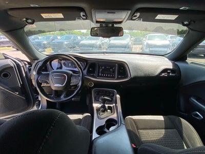 2021 Dodge Challenger SXT ONE OWNER / CLEAN CARFAX
