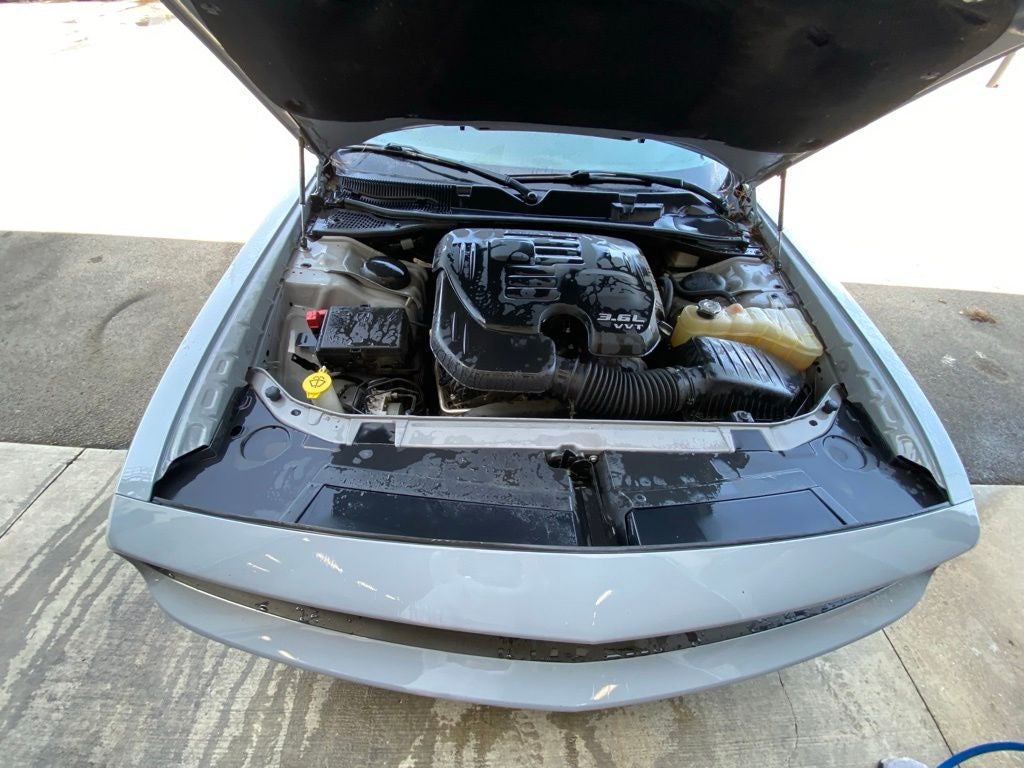 2021 Dodge Challenger SXT ONE OWNER / CLEAN CARFAX