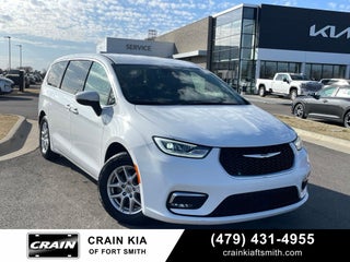 2023 Chrysler Pacifica Touring L HEATED SEATS / ONE OWNER