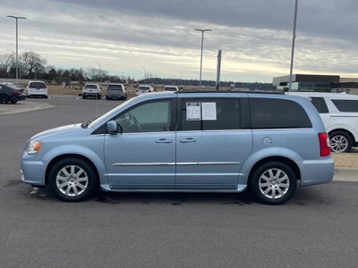 2013 Chrysler Town & Country Touring CLEAN CARFAX / LOW PAYMENTS