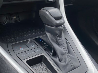 2025 Toyota RAV4 XLE ONE OWNER