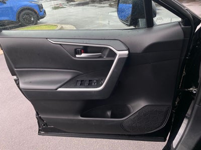 2025 Toyota RAV4 XLE ONE OWNER