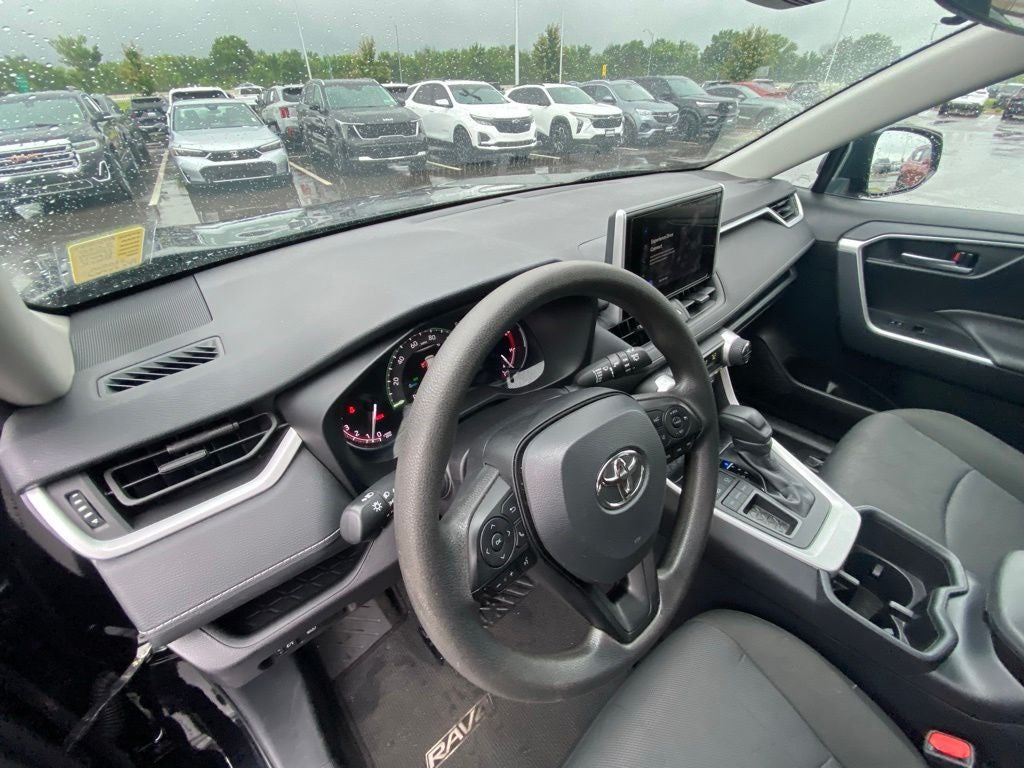2025 Toyota RAV4 XLE ONE OWNER