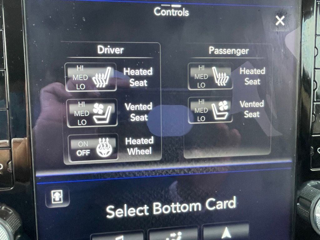 2020 RAM 3500 Laramie HEATED SEATS / 4X4 / NAV