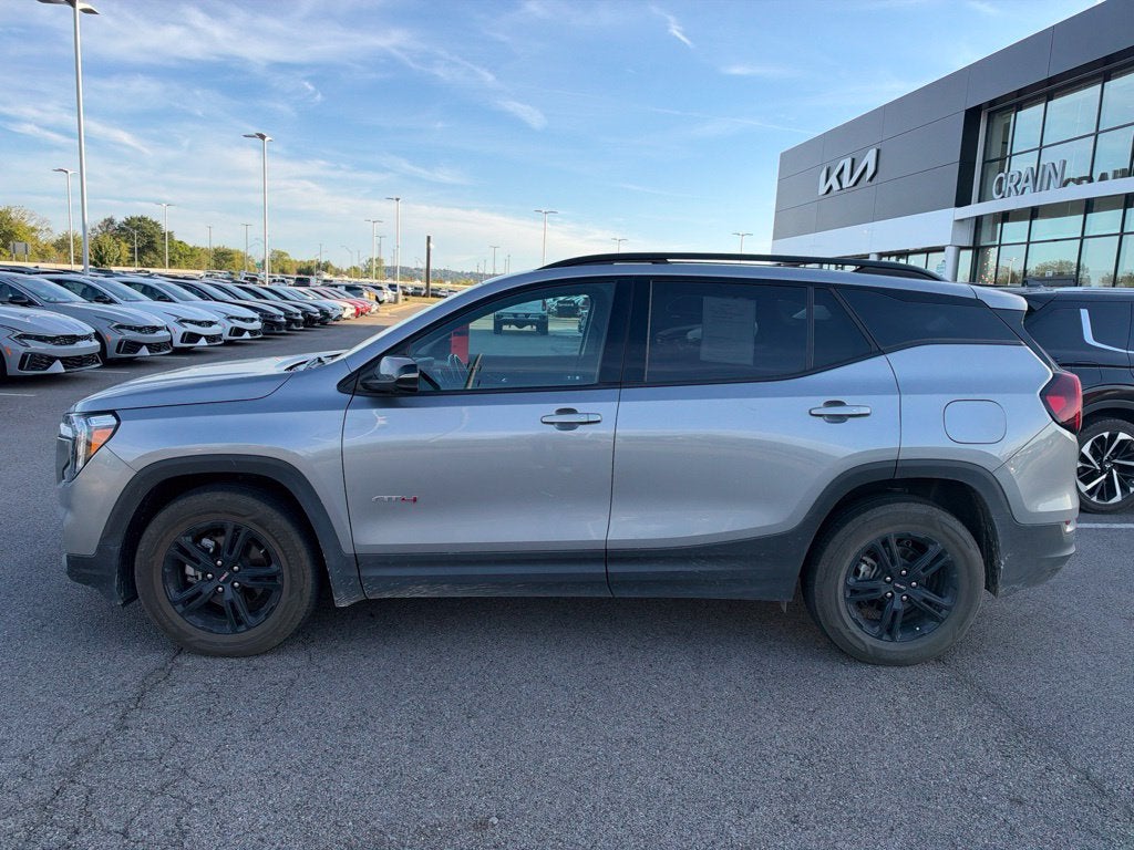 2024 GMC Terrain AT4