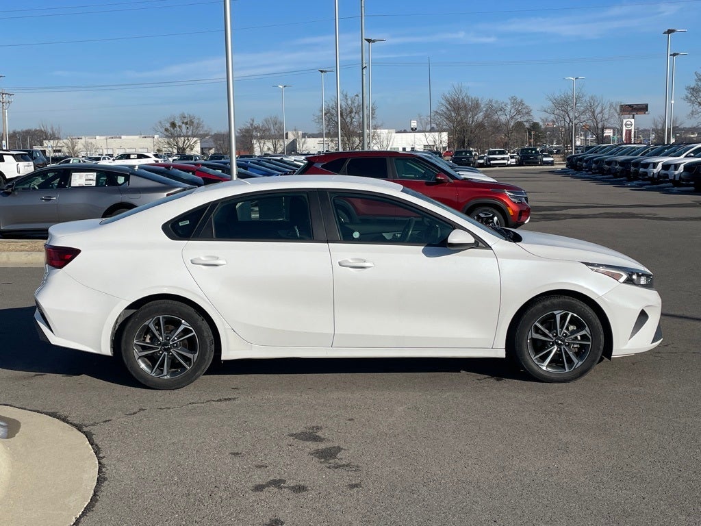 2024 Kia Forte LXS CPO / ONE OWNER