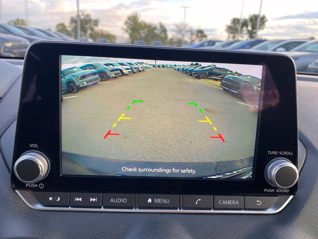 2025 Nissan Sentra SV ONE OWNER / KEYLESS ENTRY / BLIND SPOT