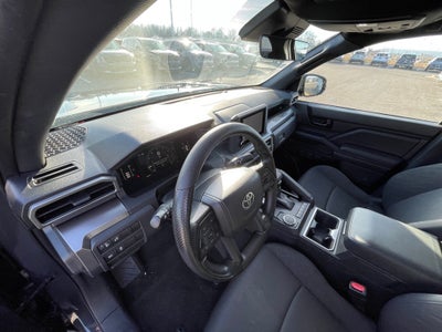 2024 Toyota Tacoma SR5 RWD / ONE OWNER / CLEAN CARFAX