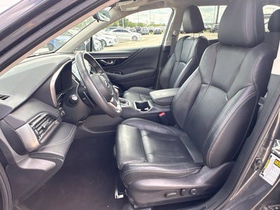2025 Subaru Outback Touring XT MOONROOF / HEATED SEATS / ONE OWNER
