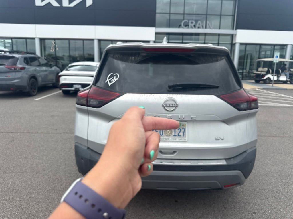2023 Nissan Rogue SV SUNROOF / HEATED SEATS