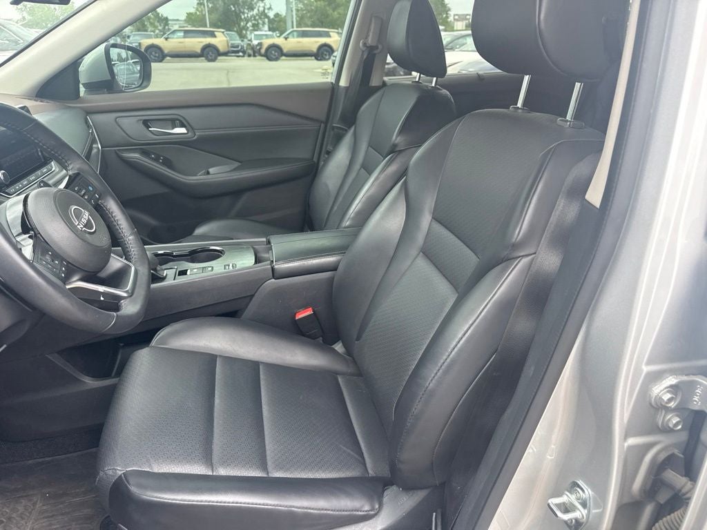 2023 Nissan Rogue SV SUNROOF / HEATED SEATS