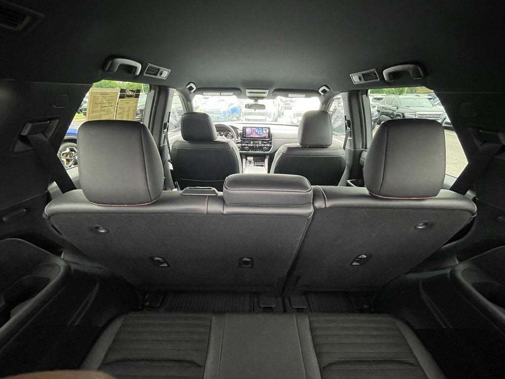 2026 Nissan Pathfinder Rock Creek 4X4 / HEATED SEATS / ONE OWNER
