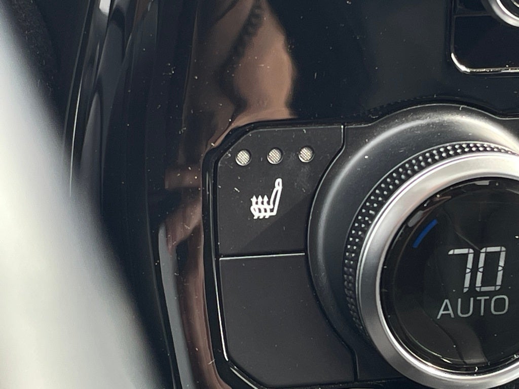 2024 Toyota Highlander LE SUNROOF / CAPT CHAIRS / 3RD ROW