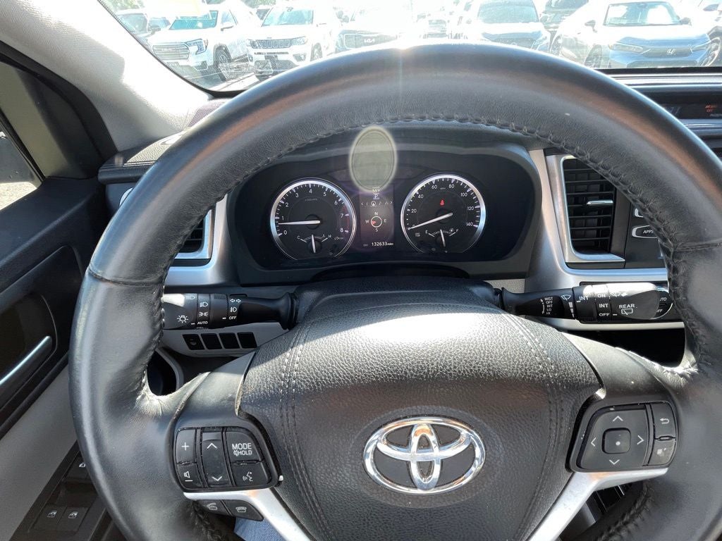 2016 Toyota Highlander XLE V6 HEATED SEATS / NAV