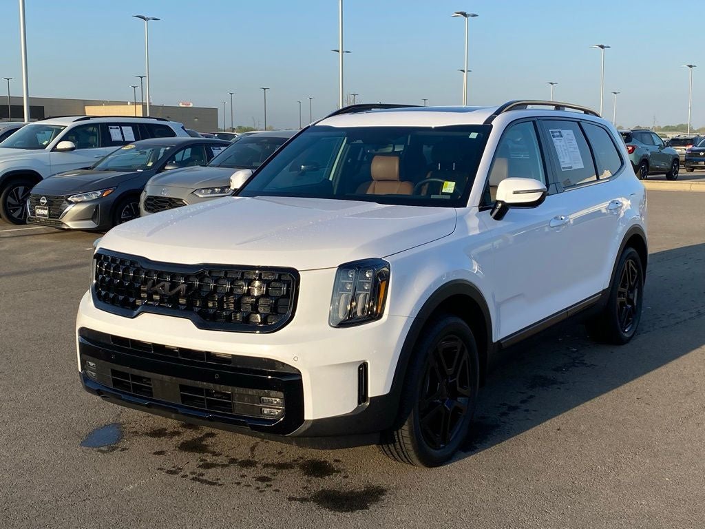 2025 Kia Telluride SX X-Line AWD / SUNROOF / HEATED SEATS