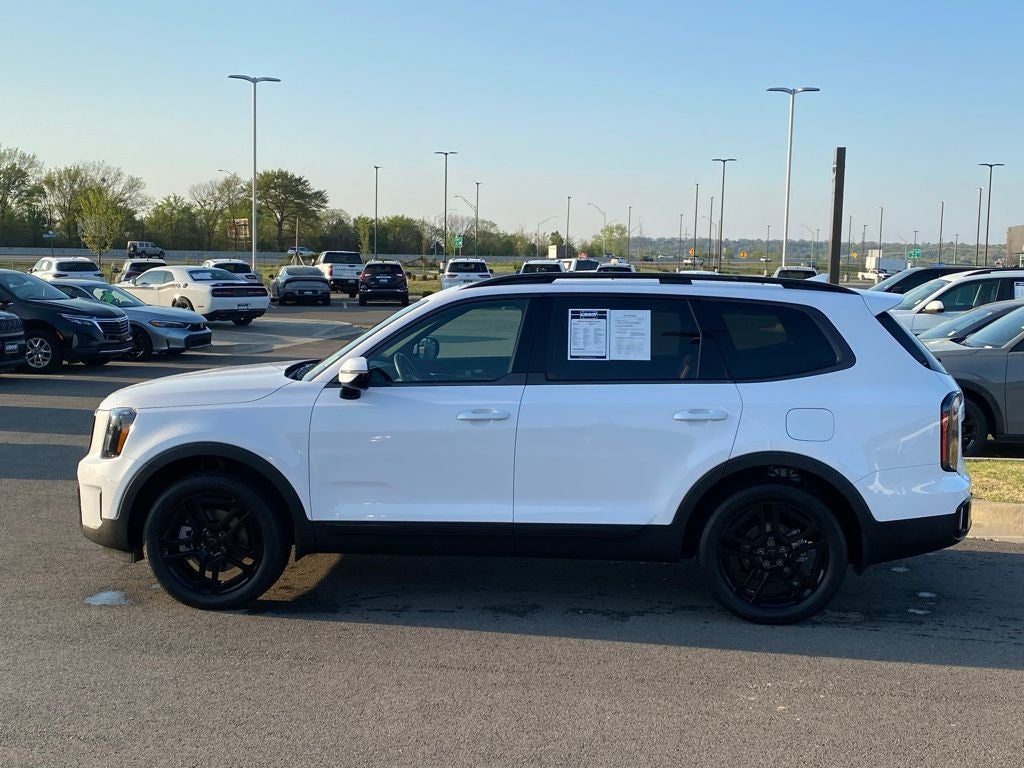2025 Kia Telluride SX X-Line AWD / SUNROOF / HEATED SEATS