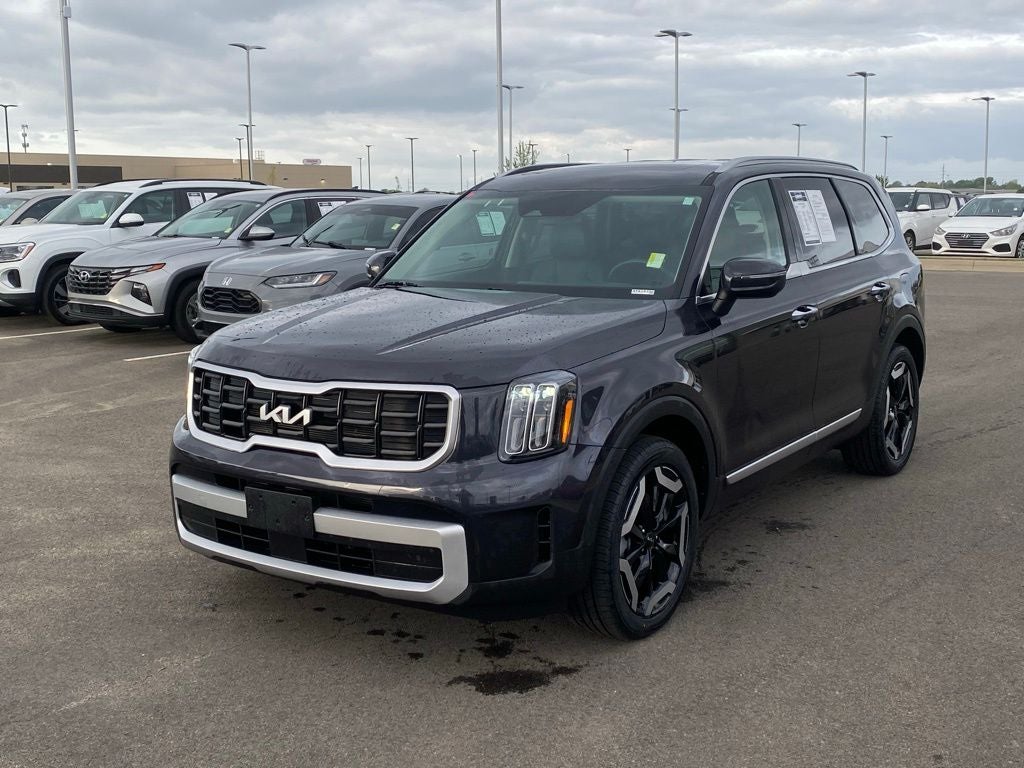 2025 Kia Telluride S AWD / LEATHER / HEATED SEATS