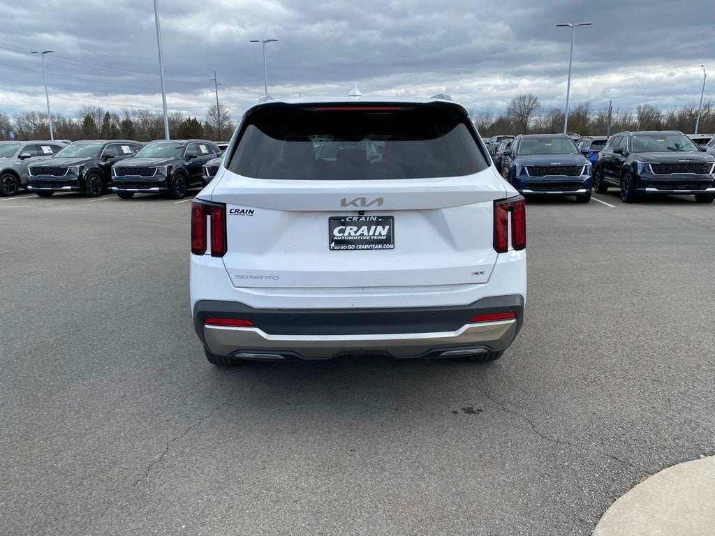 2024 Kia Sorento S AWD / HEATED SEATS