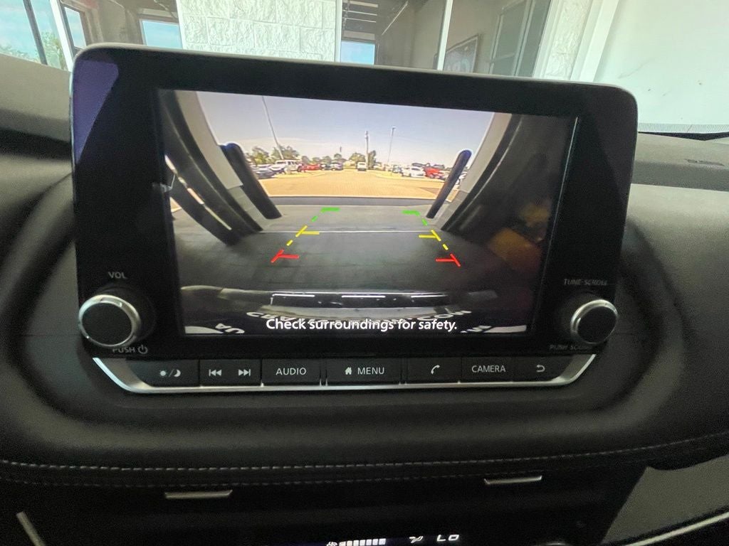 2024 Nissan Rogue SV PREMIUM PACKAGE / MOONROOF / LEATHER