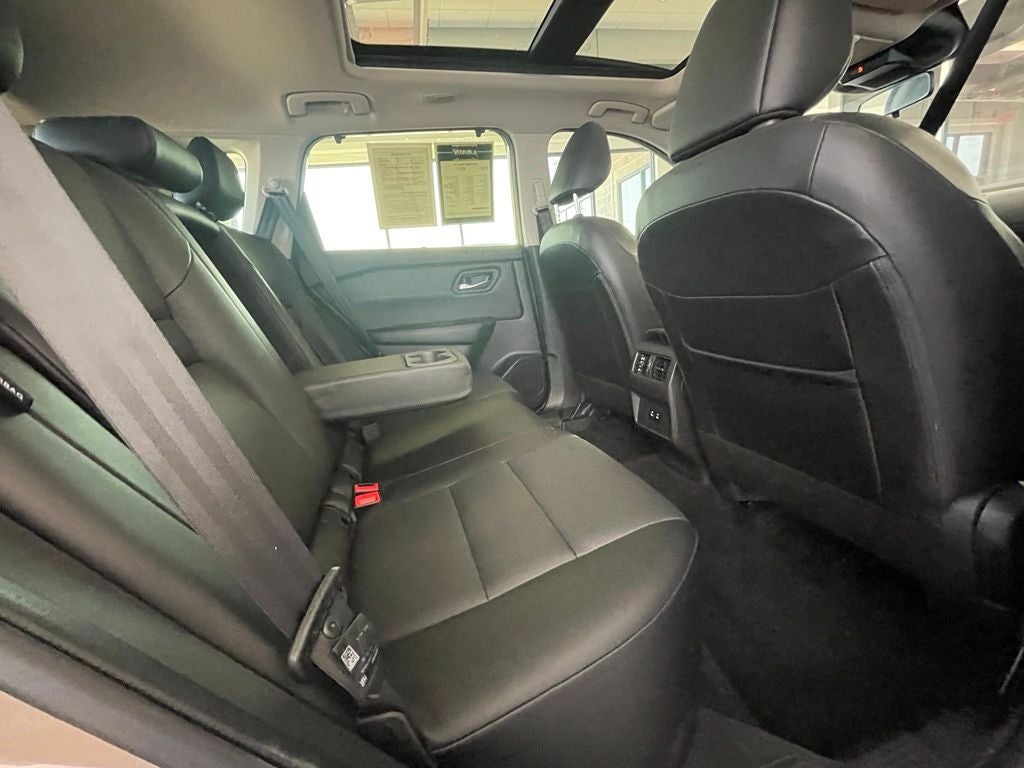 2024 Nissan Rogue SV PREMIUM PACKAGE / MOONROOF / LEATHER
