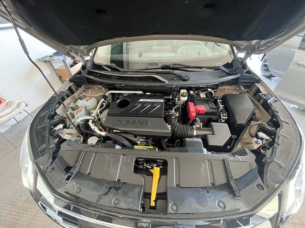 2024 Nissan Rogue SV PREMIUM PACKAGE / MOONROOF / LEATHER