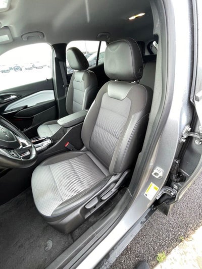 2025 Chevrolet Trax LT ONE OWNER / HEATED SEATS